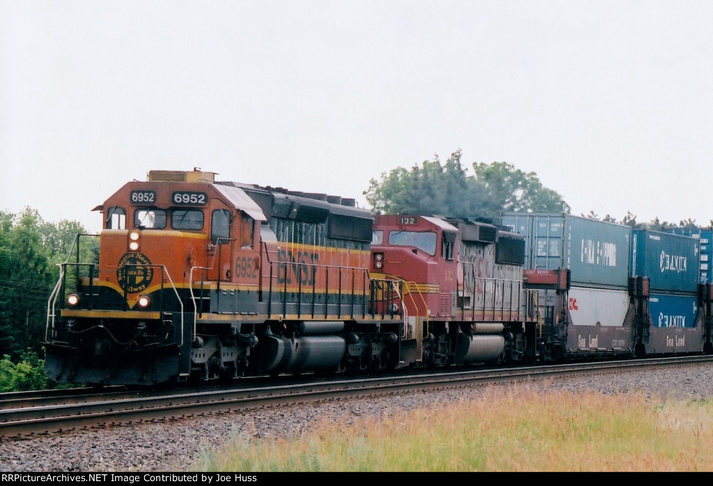 BNSF 6952 West